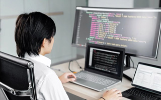 贵阳 api php源码,下载的php源码怎么运行呢？